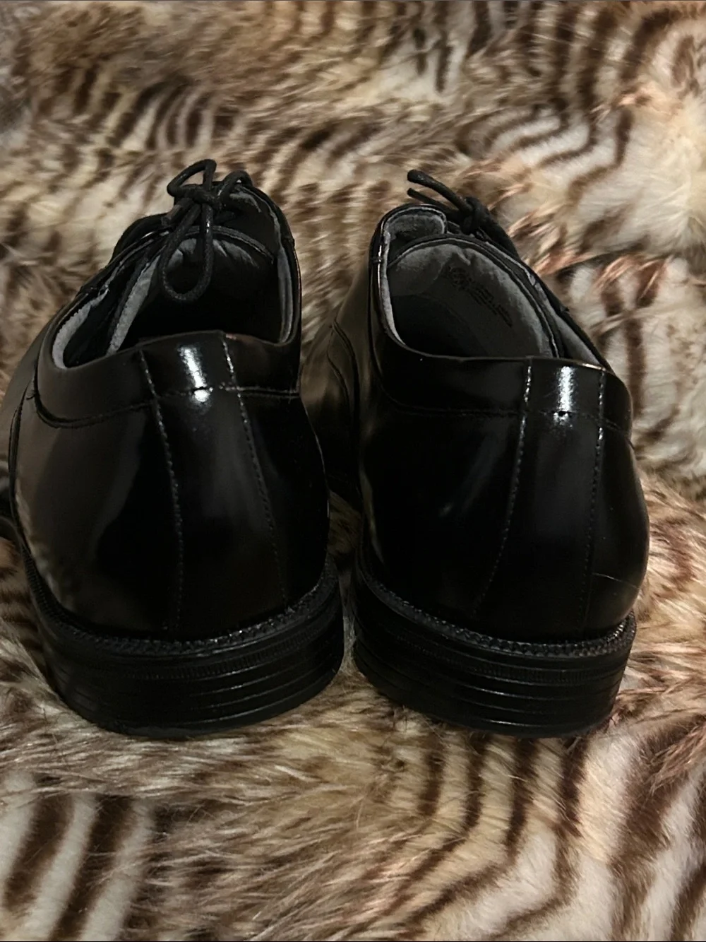 Men's Florsheim Black Shiny Leather Dress Shoes - Classic Oxford Lace-Up
